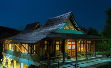 Himachali-hut-in-moon-light-Palampur-Himachal-KaynatKazi-©-Photography-2016_1-960x636