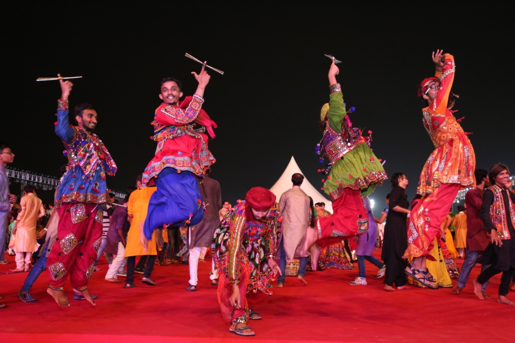 cultural-festivals/navratri-festival-Gujrat